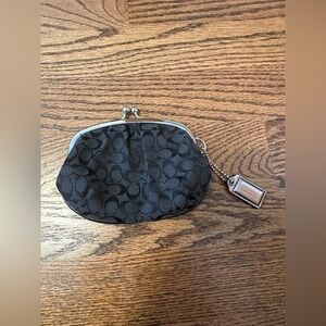 Coach Vintage Kisslock Coin Purse